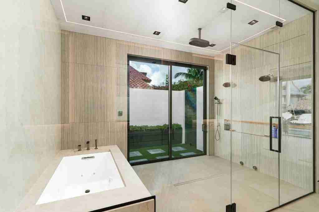 2025’s Top Luxury Home Trends — image 2