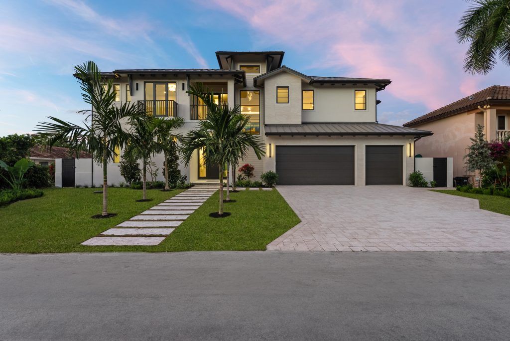 Custom Beachfront Home vs. Pre-Built: What’s Right for You? — image 2