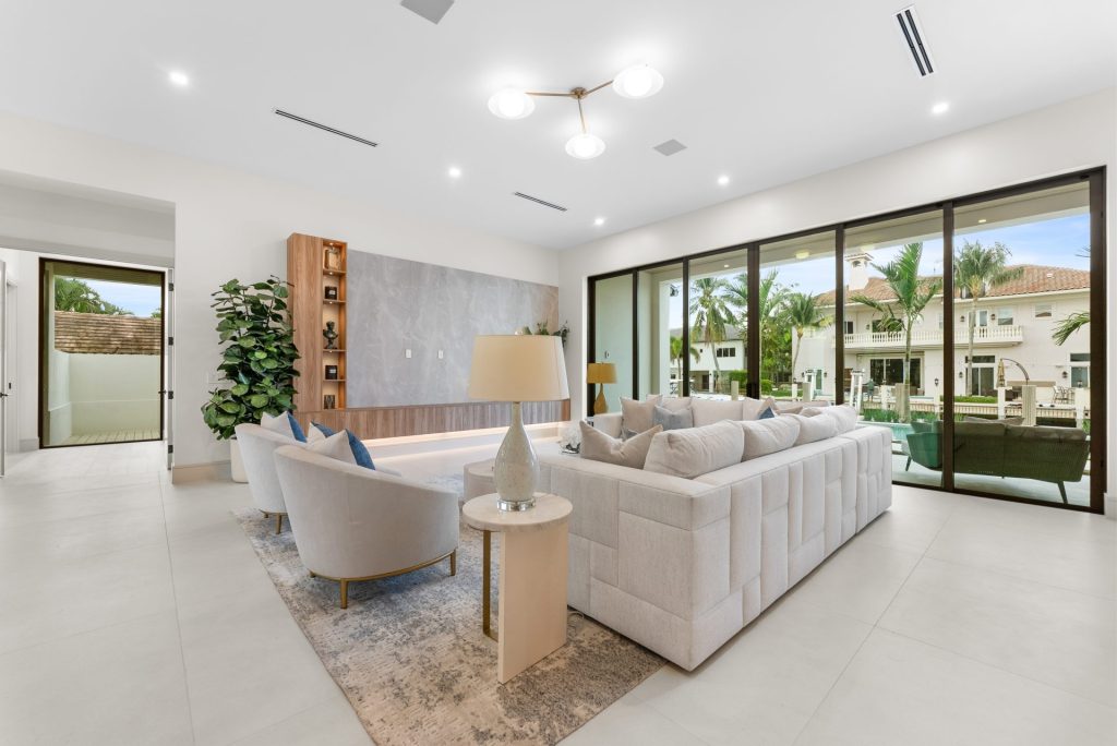 963 Dogwood Dr - Tropic Isle, Delray Beach — 6-bed, 6.5-bath custom waterfront home by Beachfront Builders (photo 10 of 40)