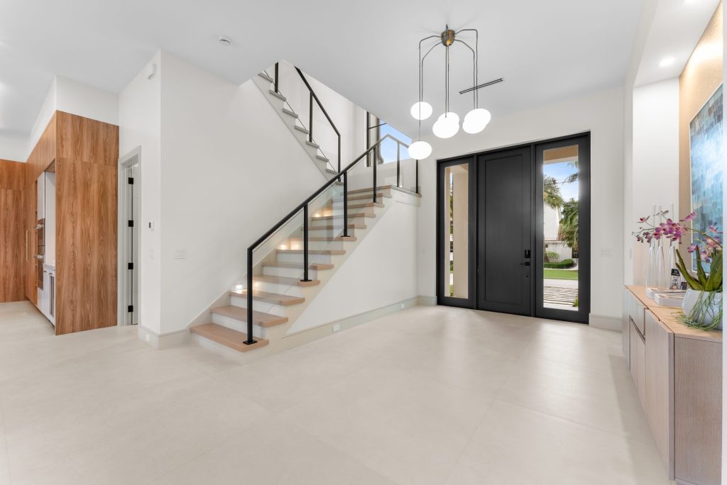 963 Dogwood Dr - Tropic Isle, Delray Beach — 6-bed, 6.5-bath custom waterfront home by Beachfront Builders (photo 8 of 40)