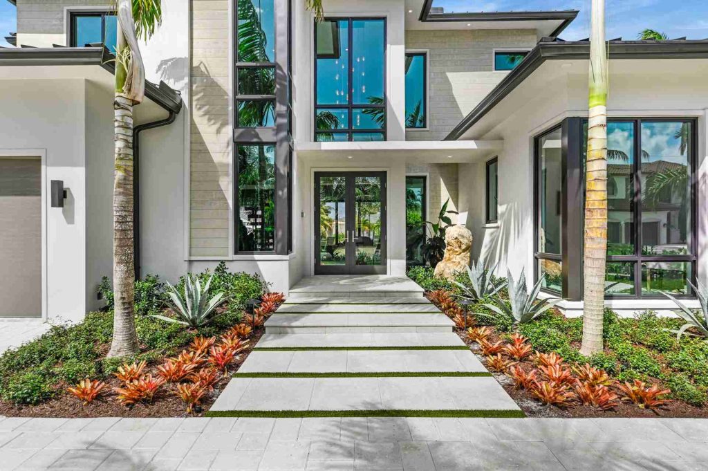 Coconut Palm Tropic Isle, Delray Beach — 6-bed, 6.5-bath custom waterfront home by Beachfront Builders (photo 55 of 59)