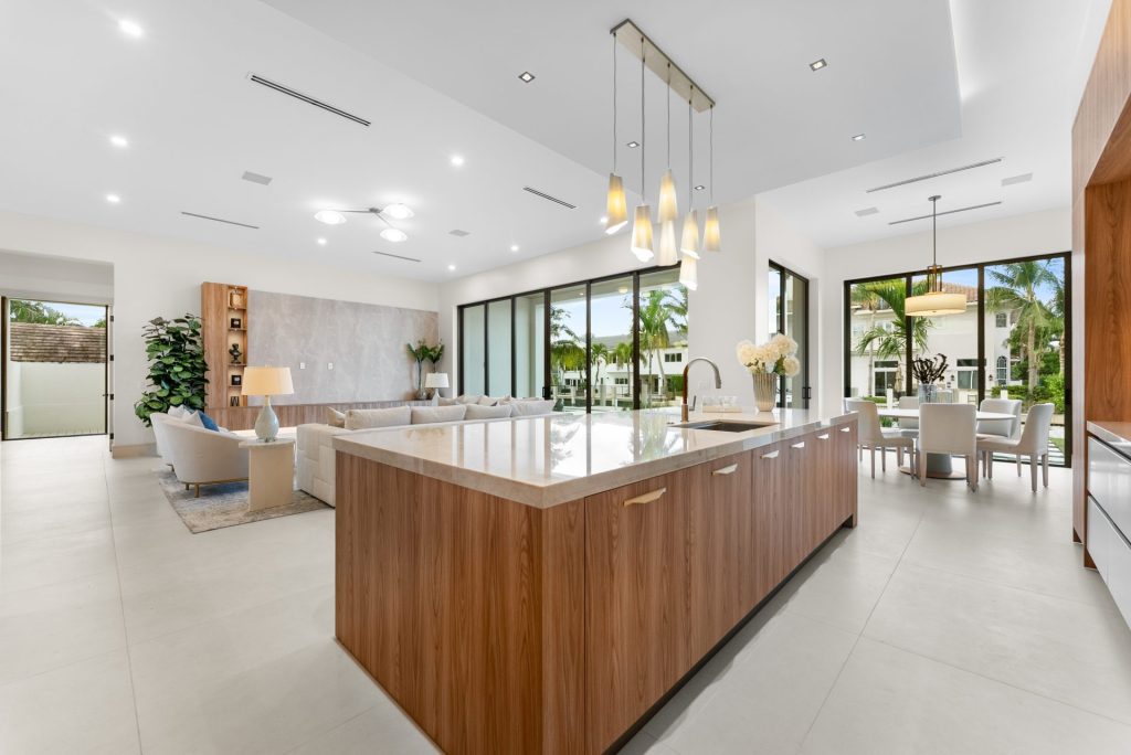 963 Dogwood Dr - Tropic Isle, Delray Beach — 6-bed, 6.5-bath custom waterfront home by Beachfront Builders (photo 2 of 40)