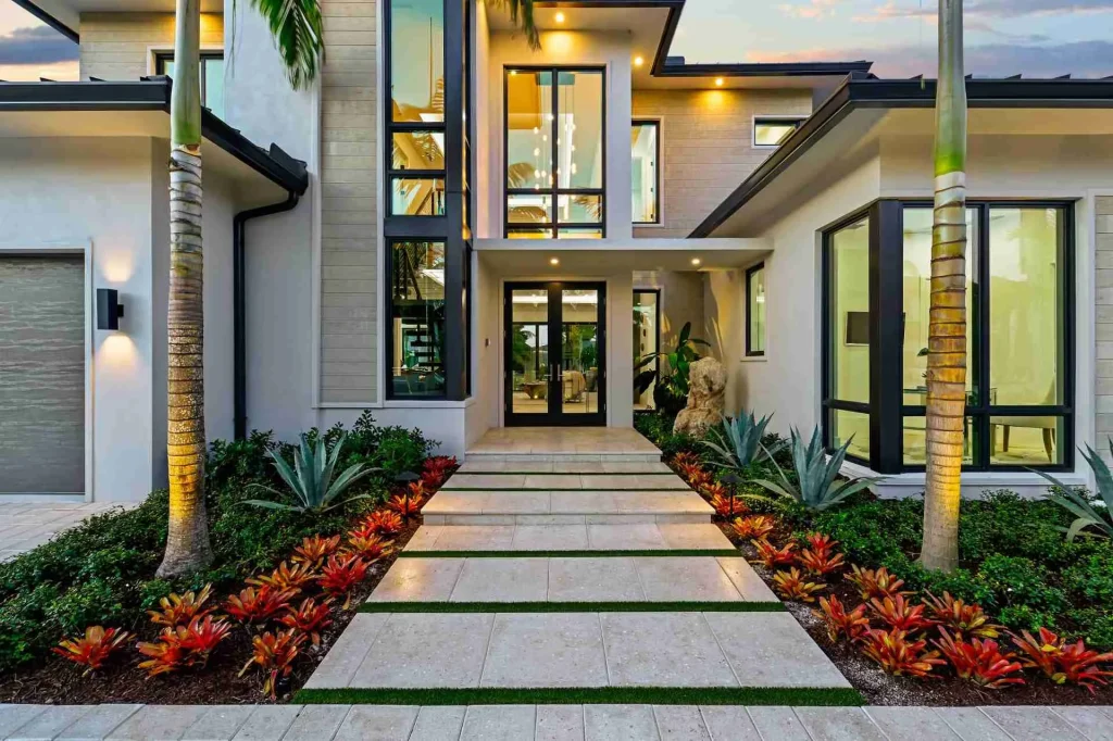 Coconut Palm Tropic Isle, Delray Beach — 6-bed, 6.5-bath custom waterfront home by Beachfront Builders