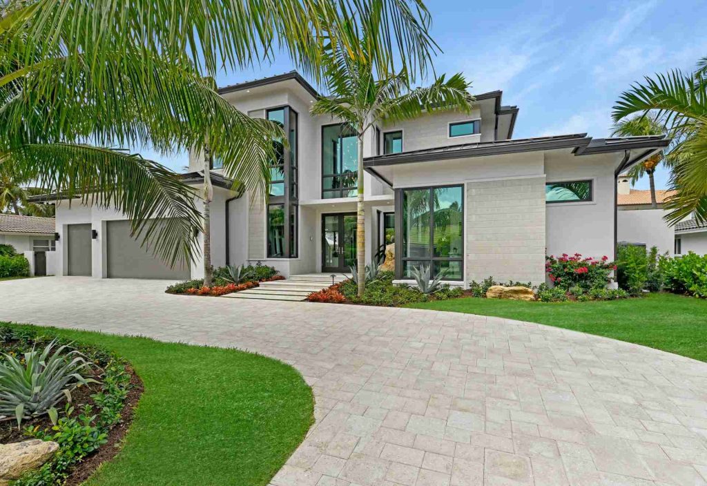 Coconut Palm Tropic Isle, Delray Beach — 6-bed, 6.5-bath custom waterfront home by Beachfront Builders (photo 53 of 59)