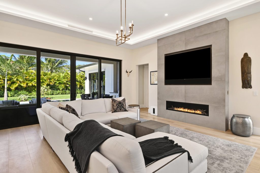 Whispering Pines, Boca Raton — 5-bed, 5.5-bath custom home by Beachfront Builders (photo 36 of 40)