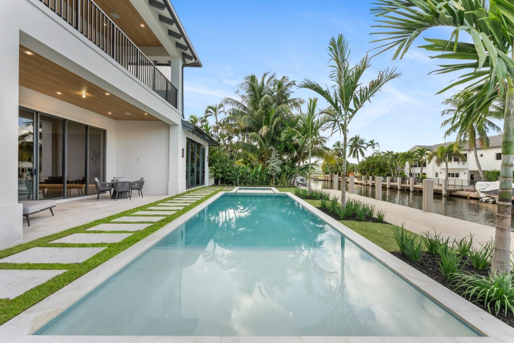 963 Dogwood Dr - Tropic Isle, Delray Beach — 6-bed, 6.5-bath custom waterfront home by Beachfront Builders (photo 29 of 40)