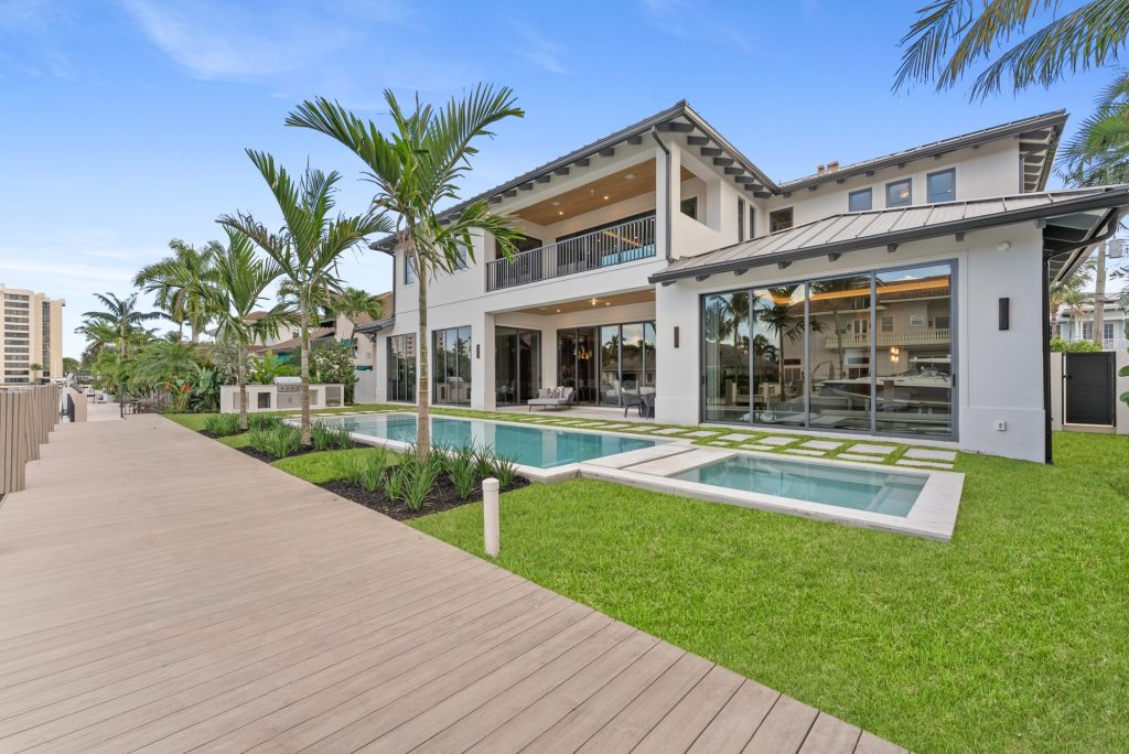 963 Dogwood Dr - Tropic Isle, Delray Beach — 6-bed, 6.5-bath custom waterfront home by Beachfront Builders (photo 28 of 40)