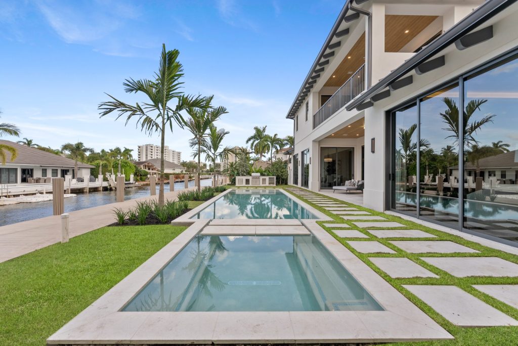 963 Dogwood Dr - Tropic Isle, Delray Beach — 6-bed, 6.5-bath custom waterfront home by Beachfront Builders (photo 27 of 40)