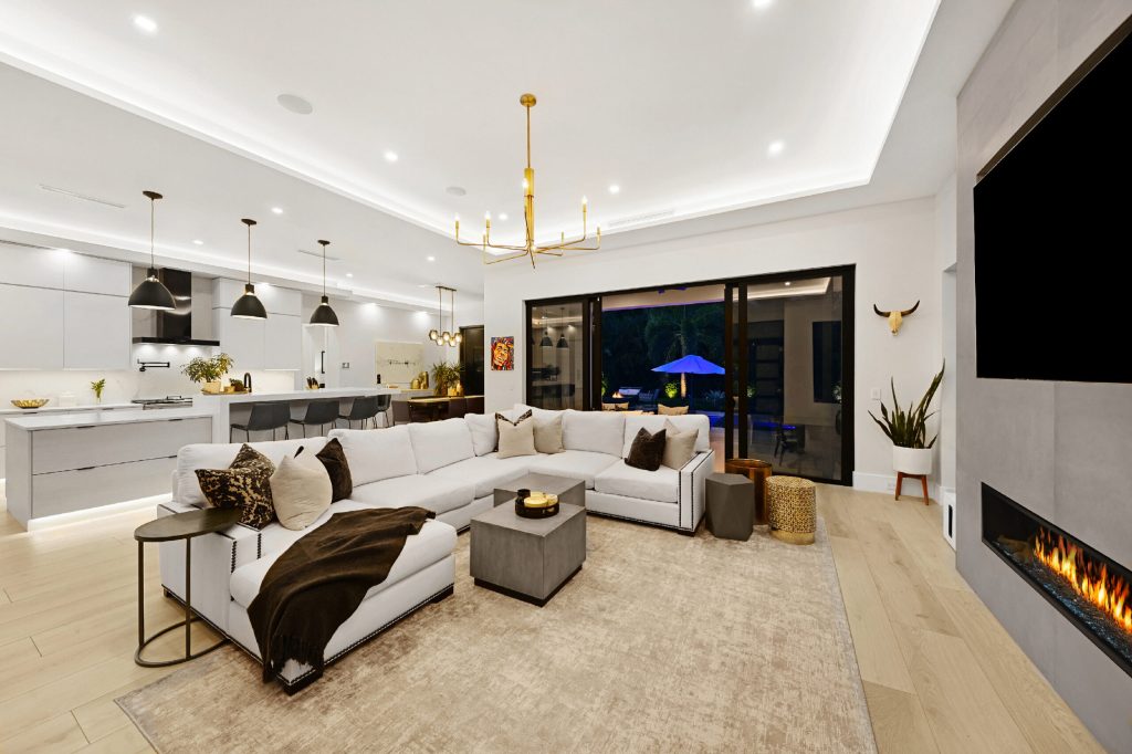 Whispering Pines, Boca Raton — 5-bed, 5.5-bath custom home by Beachfront Builders (photo 11 of 40)
