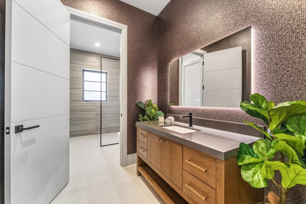 963 Dogwood Dr - Tropic Isle, Delray Beach — 6-bed, 6.5-bath custom waterfront home by Beachfront Builders (photo 19 of 40)