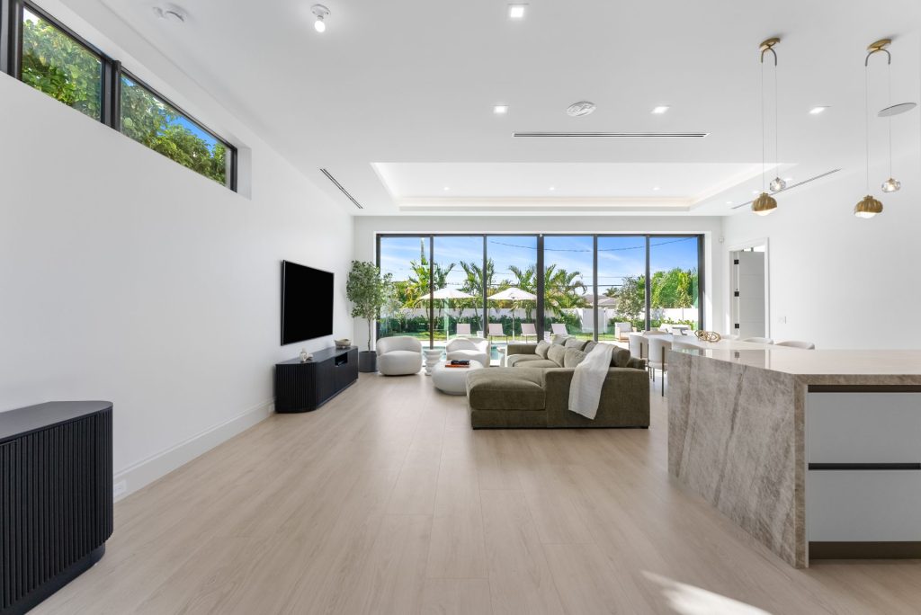 220 S Swinton Ave, Delray Beach — 4-bed, 4-bath custom home by Beachfront Builders (photo 31 of 64)