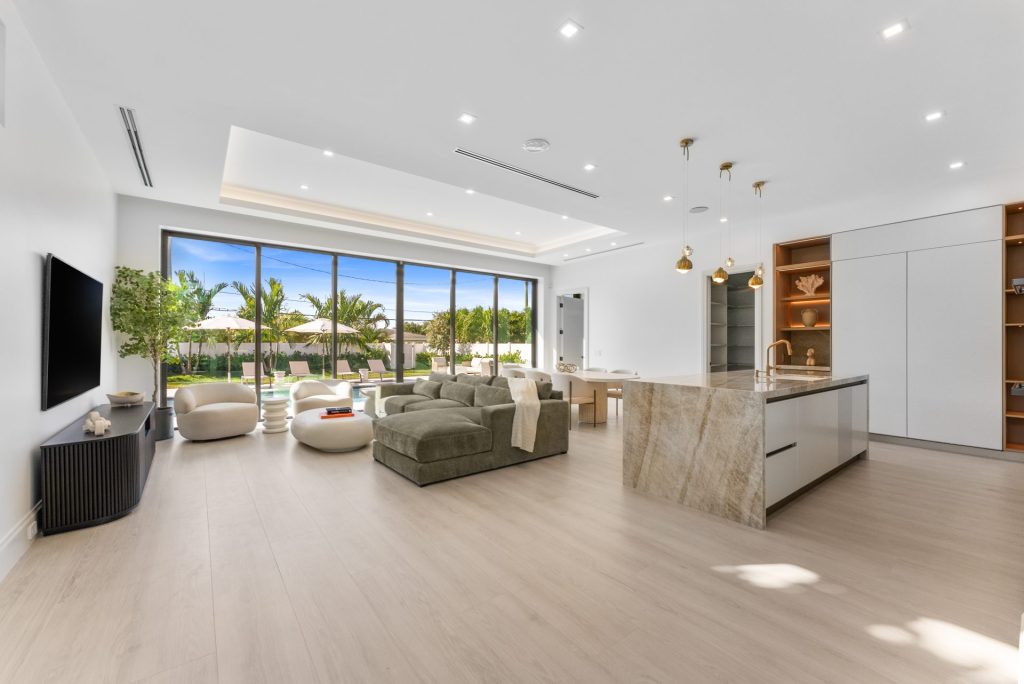 220 S Swinton Ave, Delray Beach — 4-bed, 4-bath custom home by Beachfront Builders (photo 25 of 64)