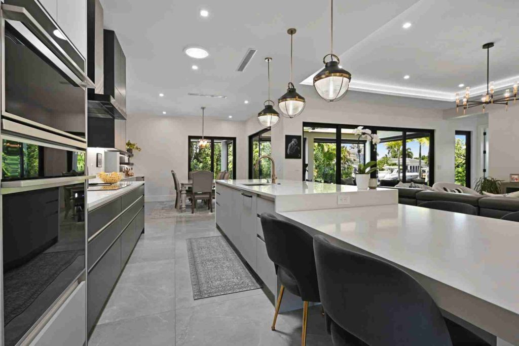Beautiful Single Story Waterfront Home — 4-bed, 3.5-bath custom waterfront home by Beachfront Builders (photo 6 of 30)