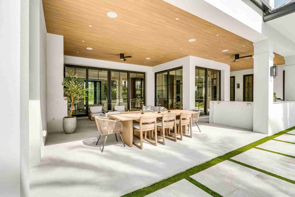 946 SW 37th Ct, Boynton Beach — 5-bed, 5.5-bath custom home by Beachfront Builders (photo 13 of 15)