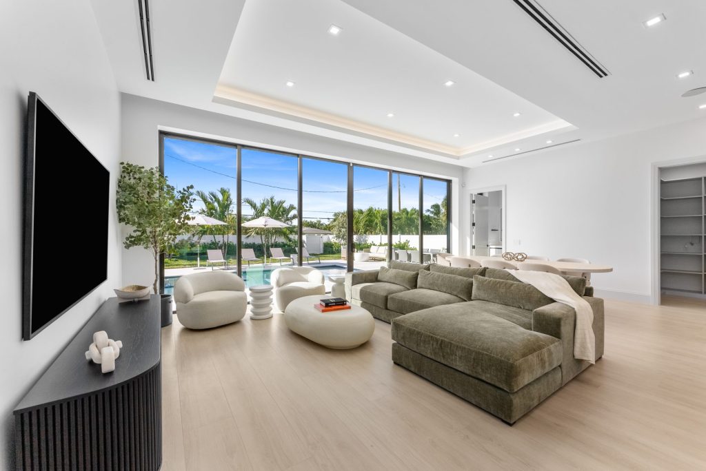 220 S Swinton Ave, Delray Beach — 4-bed, 4-bath custom home by Beachfront Builders (photo 62 of 64)