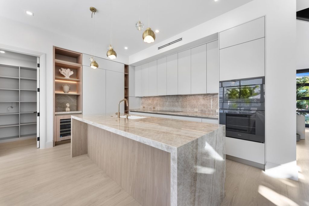 220 S Swinton Ave, Delray Beach — 4-bed, 4-bath custom home by Beachfront Builders (photo 10 of 64)