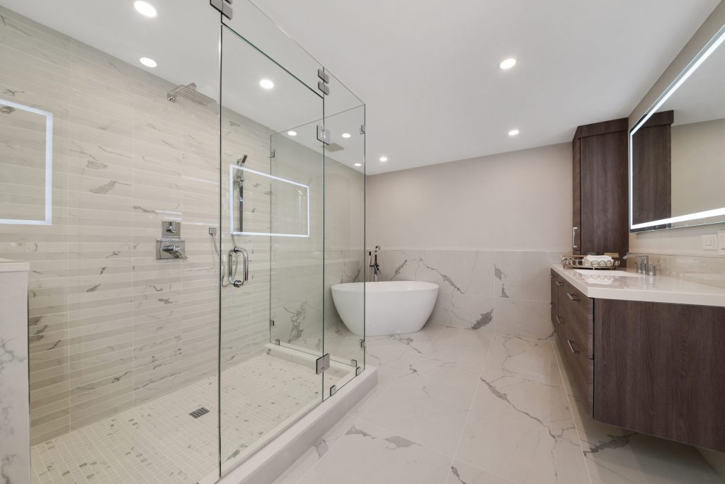 Del Haven, Delray Beach — 4-bed, 4.5-bath custom waterfront home by Beachfront Builders (photo 17 of 27)
