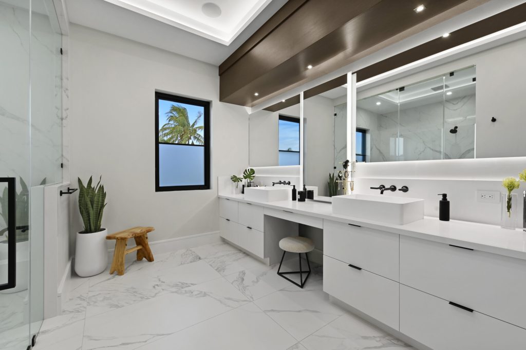 Chapel Hill, Boynton Beach — 5-bed, 4.5-bath custom home by Beachfront Builders (photo 20 of 41)