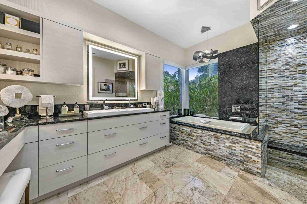 945 Iris Dr, Tropic Isle, Delray Beach — 5-bed, 4.5-bath custom waterfront home by Beachfront Builders (photo 16 of 23)