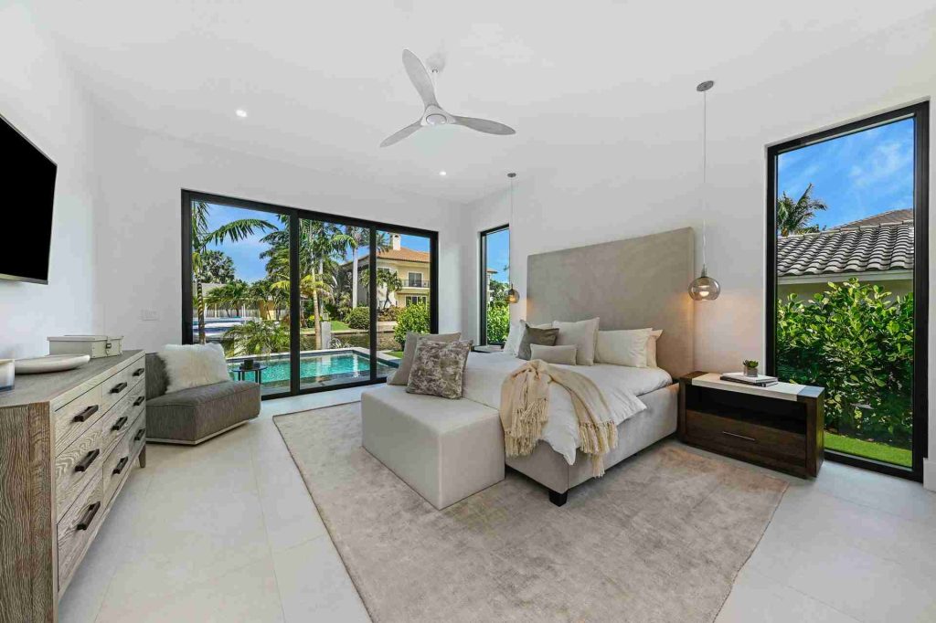 Coconut Palm Tropic Isle, Delray Beach — 6-bed, 6.5-bath custom waterfront home by Beachfront Builders (photo 34 of 59)
