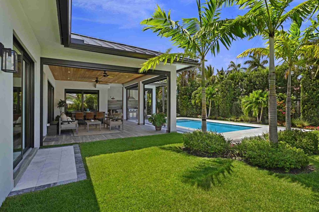 Beautiful Single Story Waterfront Home — 4-bed, 3.5-bath custom waterfront home by Beachfront Builders (photo 28 of 30)