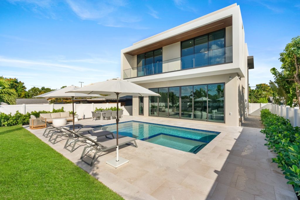 220 S Swinton Ave, Delray Beach — 4-bed, 4-bath custom home by Beachfront Builders (photo 43 of 64)
