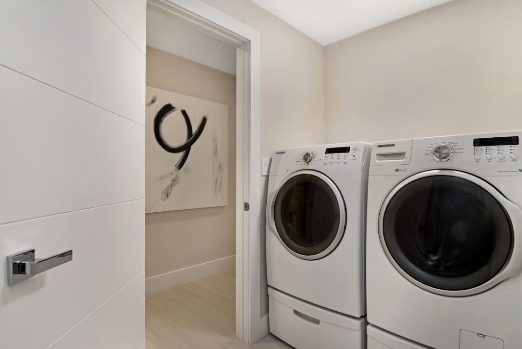 Del Haven, Delray Beach — 4-bed, 4.5-bath custom waterfront home by Beachfront Builders (photo 26 of 27)