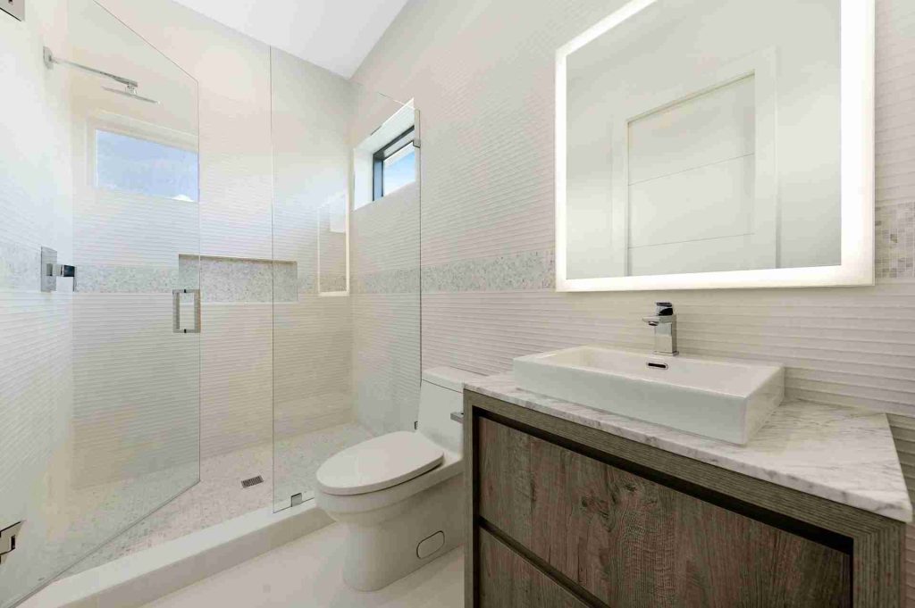 Coconut Palm Tropic Isle, Delray Beach — 6-bed, 6.5-bath custom waterfront home by Beachfront Builders (photo 27 of 59)