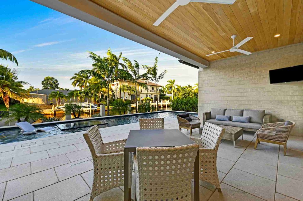 Coconut Palm Tropic Isle, Delray Beach — 6-bed, 6.5-bath custom waterfront home by Beachfront Builders (photo 21 of 59)