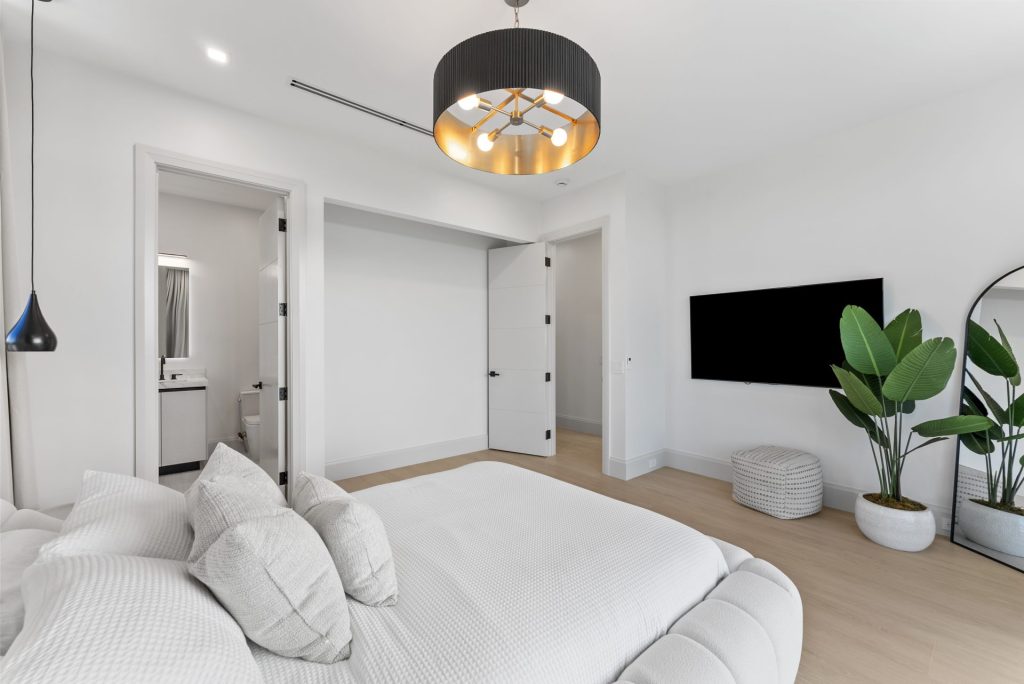 220 S Swinton Ave, Delray Beach — 4-bed, 4-bath custom home by Beachfront Builders (photo 21 of 64)