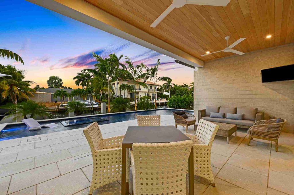 Coconut Palm Tropic Isle, Delray Beach — 6-bed, 6.5-bath custom waterfront home by Beachfront Builders (photo 22 of 59)