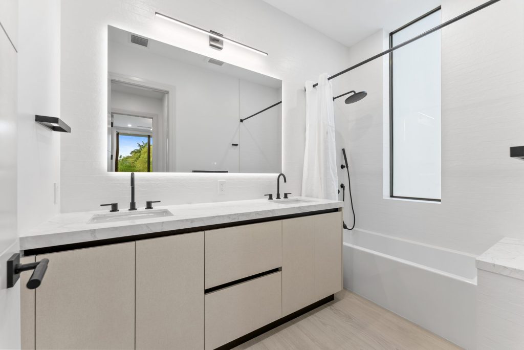 220 S Swinton Ave, Delray Beach — 4-bed, 4-bath custom home by Beachfront Builders (photo 22 of 64)