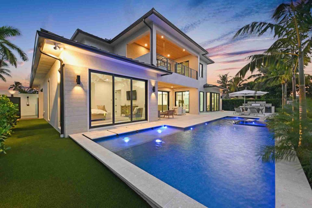Coconut Palm Tropic Isle, Delray Beach — 6-bed, 6.5-bath custom waterfront home by Beachfront Builders (photo 12 of 59)