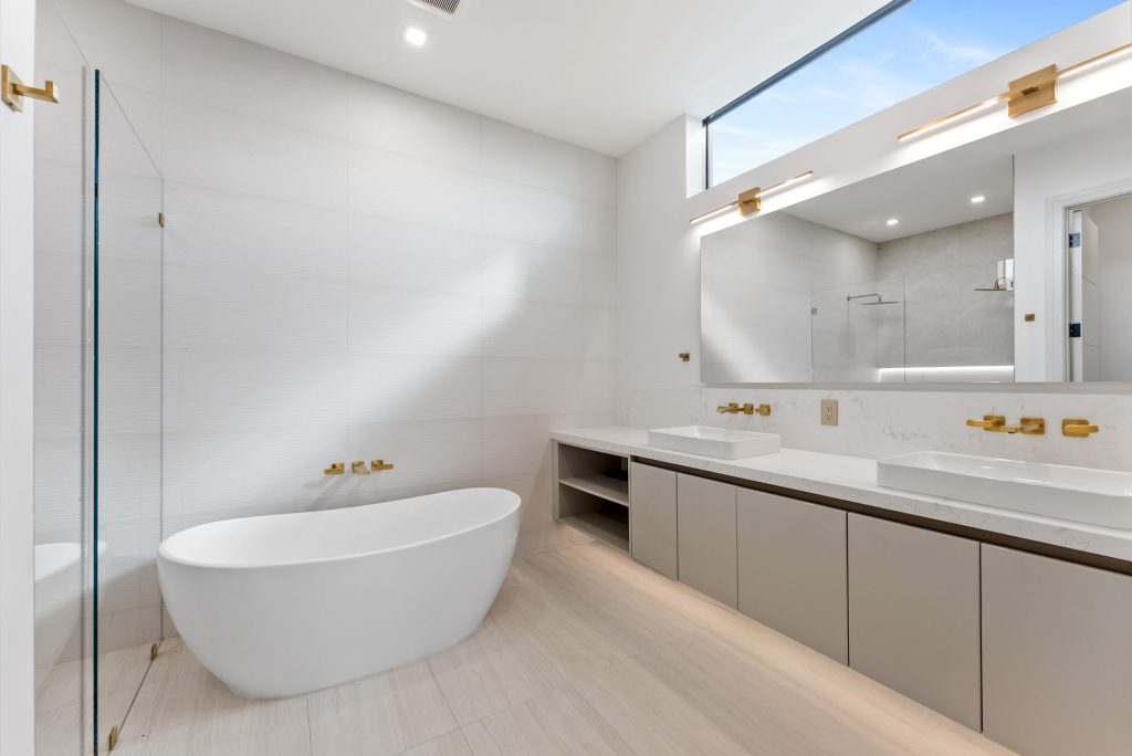 220 S Swinton Ave, Delray Beach — 4-bed, 4-bath custom home by Beachfront Builders (photo 7 of 64)