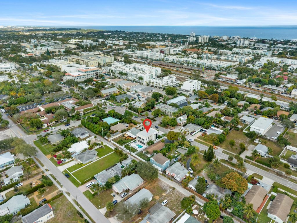 220 S Swinton Ave, Delray Beach — 4-bed, 4-bath custom home by Beachfront Builders (photo 37 of 64)