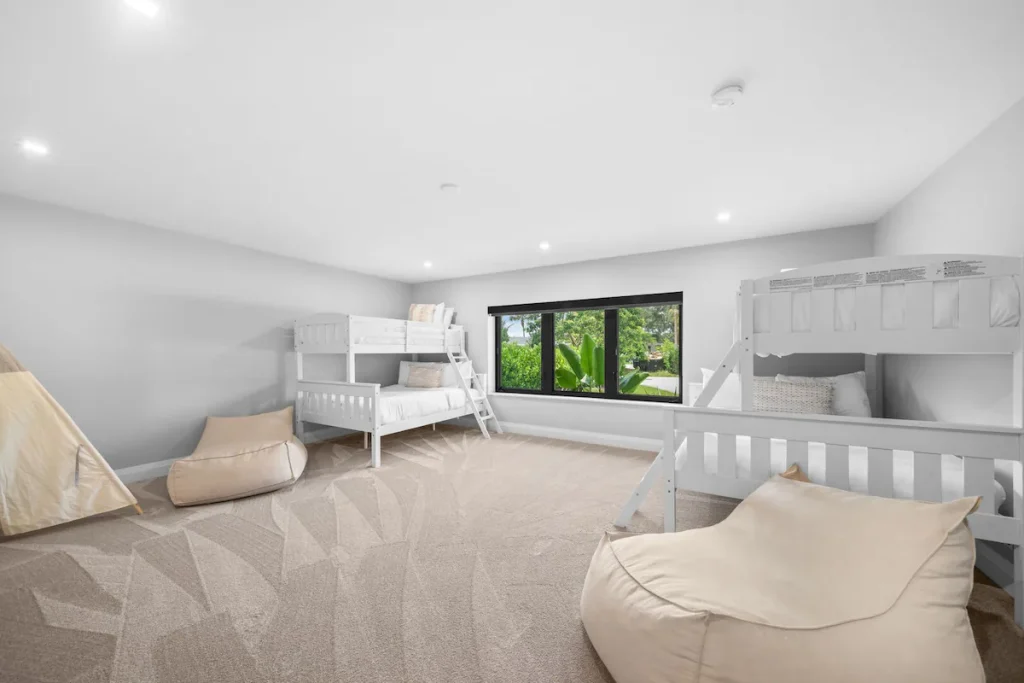Waterfront Lake Ida Addition / Renovation, Delray Beach — 5-bed, 3-bath luxury waterfront renovation by Beachfront Builders (photo 28 of 40)