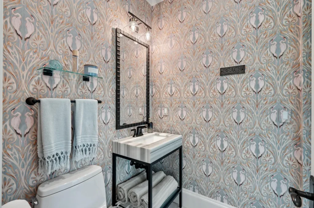 Allamanda Dr Tropic Isle, Delray Beach — 5-bed, 3.5-bath custom home by Beachfront Builders (photo 30 of 41)