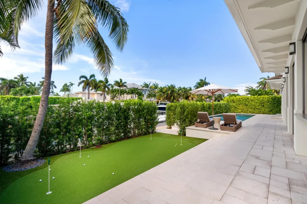 Allamanda Dr Tropic Isle, Delray Beach — 5-bed, 3.5-bath custom home by Beachfront Builders (photo 23 of 41)