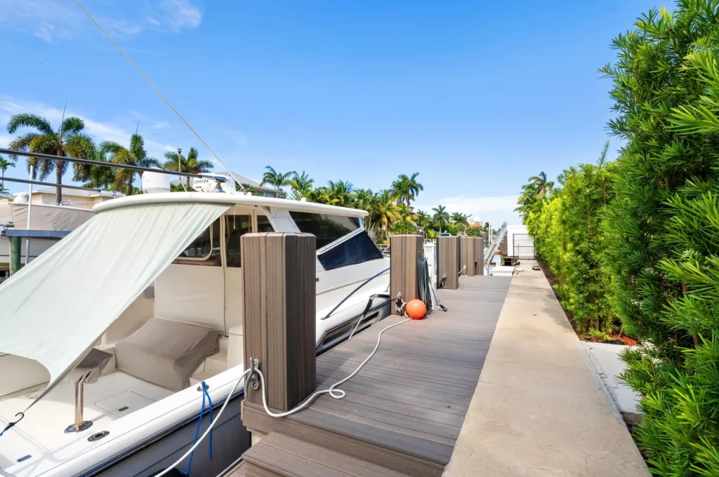 Allamanda Dr Tropic Isle, Delray Beach — 5-bed, 3.5-bath custom home by Beachfront Builders (photo 22 of 41)