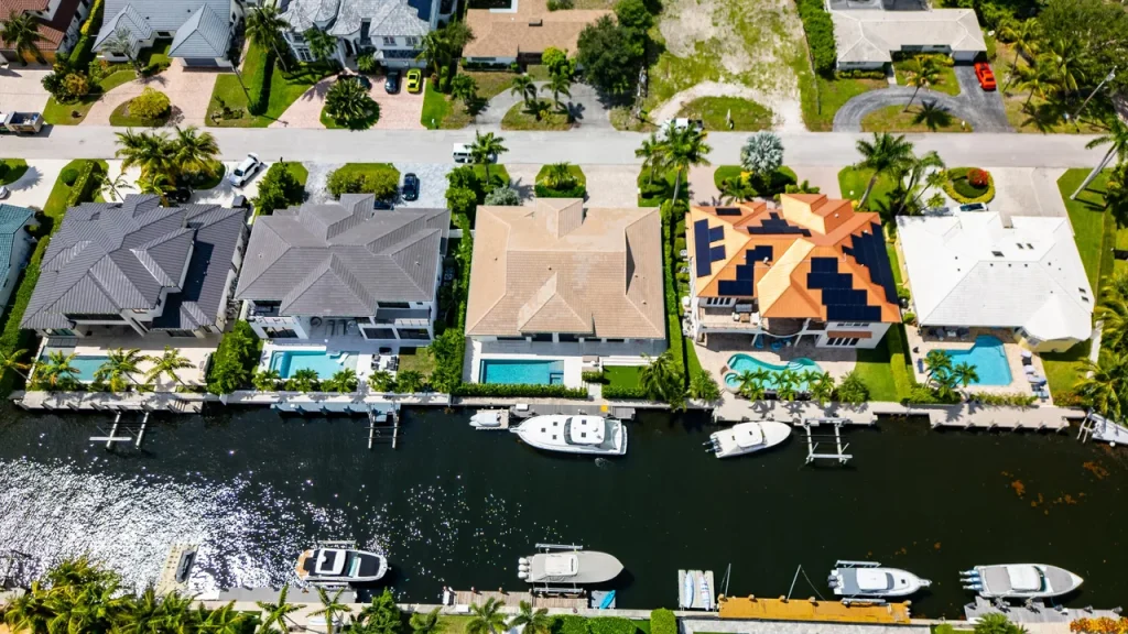 Allamanda Dr Tropic Isle, Delray Beach — 5-bed, 3.5-bath custom home by Beachfront Builders (photo 20 of 41)