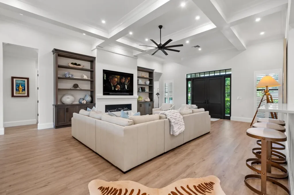 Allamanda Dr Tropic Isle, Delray Beach — 5-bed, 3.5-bath custom home by Beachfront Builders (photo 9 of 41)