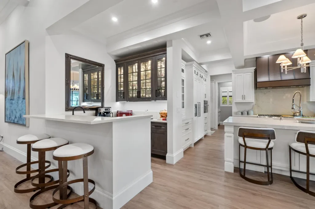 Allamanda Dr Tropic Isle, Delray Beach — 5-bed, 3.5-bath custom home by Beachfront Builders (photo 7 of 41)