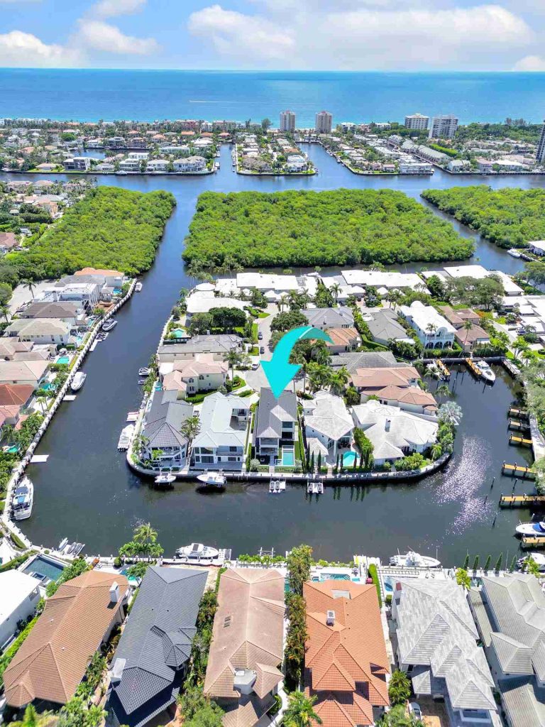 The Luxurious Lifestyle Beckons: New-Construction Paradise in Boca Marina Yacht Club, Boca Raton — 4-bed, 4.5-bath custom waterfront home by Beachfront Builders (photo 11 of 54)