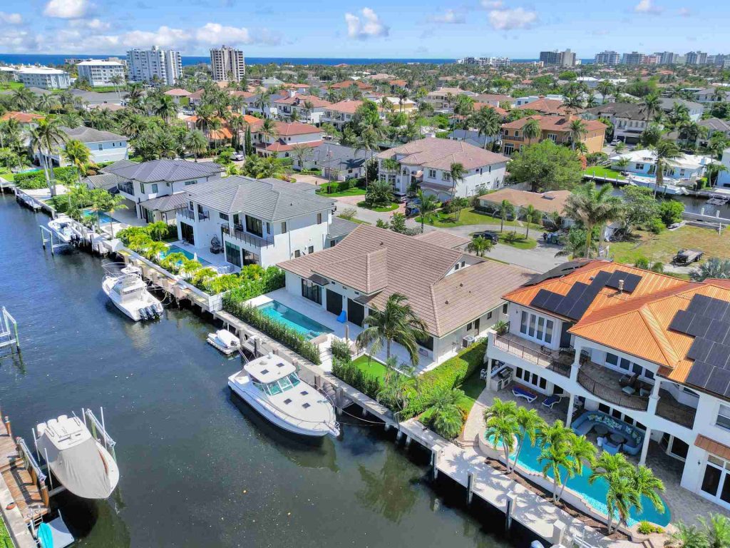 Allamanda Dr Tropic Isle, Delray Beach — 5-bed, 3.5-bath custom home by Beachfront Builders (photo 15 of 41)