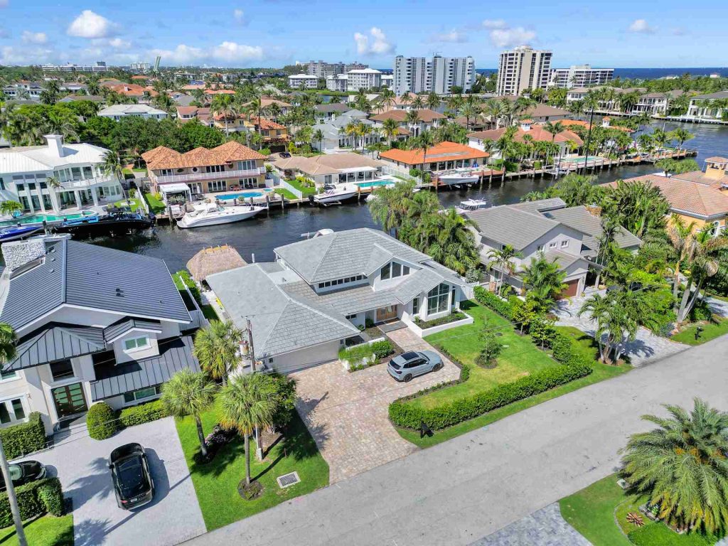 947 Fern, Tropic Isle, Delray Beach — 5-bed, 4.5-bath luxury renovation by Beachfront Builders (photo 4 of 5)
