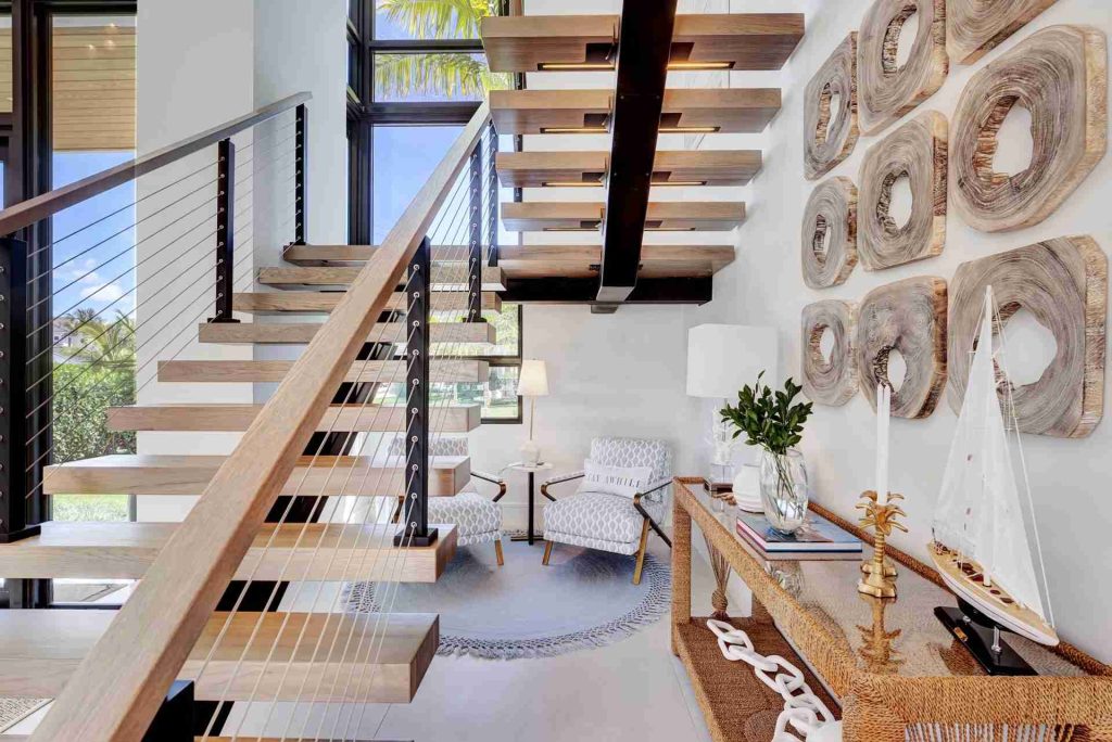 Unveiling the Luxury Waterfront Gem of Boca Raton — 4-bed, 4.5-bath custom waterfront home by Beachfront Builders (photo 15 of 41)