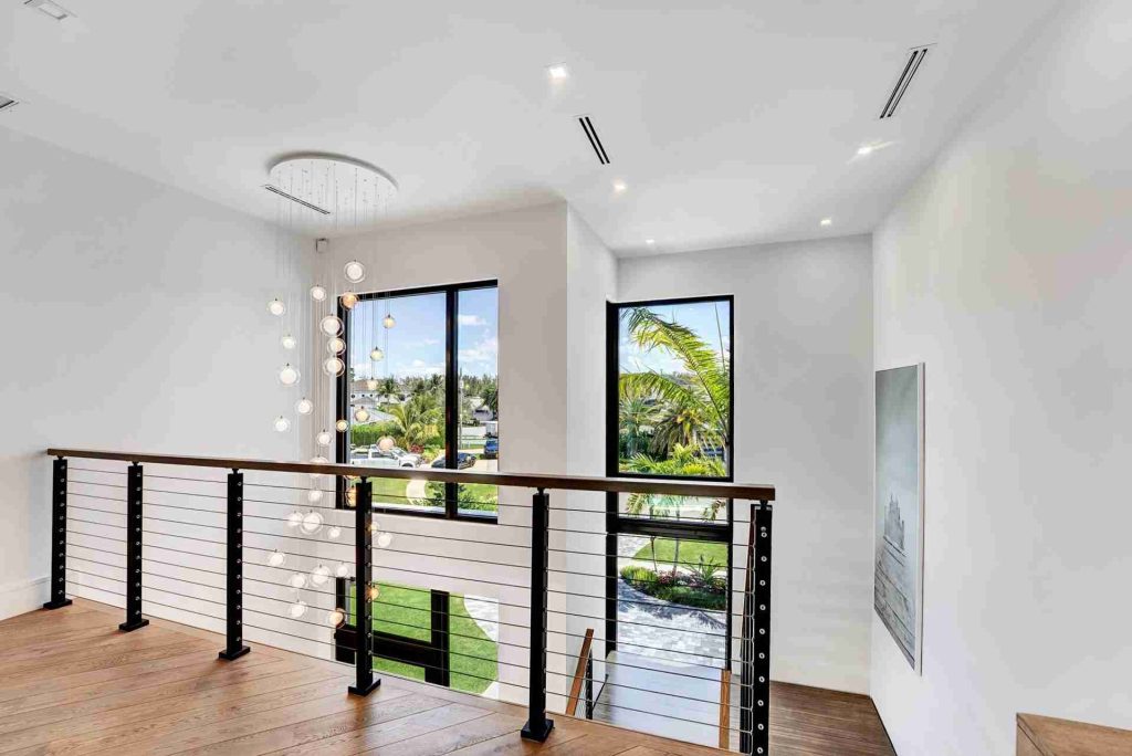 Unveiling the Luxury Waterfront Gem of Boca Raton — 4-bed, 4.5-bath custom waterfront home by Beachfront Builders (photo 26 of 41)