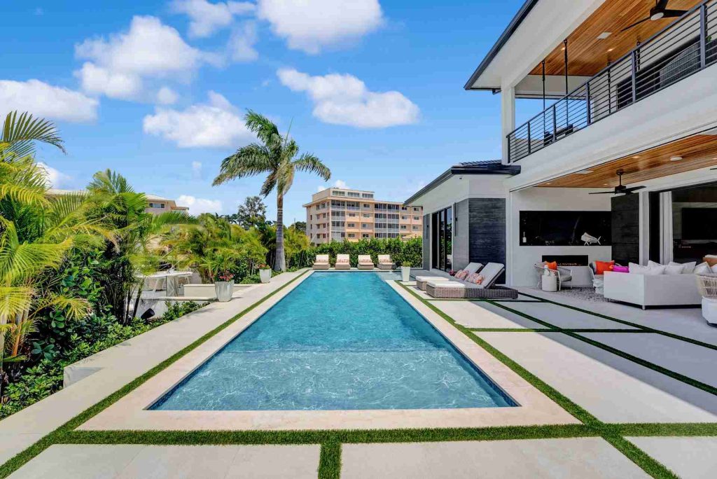 Unveiling the Luxury Waterfront Gem of Boca Raton — 4-bed, 4.5-bath custom waterfront home by Beachfront Builders (photo 37 of 41)