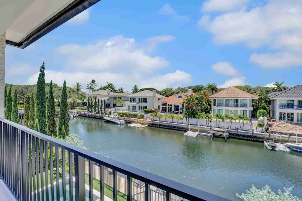 The Luxurious Lifestyle Beckons: New-Construction Paradise in Boca Marina Yacht Club, Boca Raton — 4-bed, 4.5-bath custom waterfront home by Beachfront Builders (photo 30 of 54)