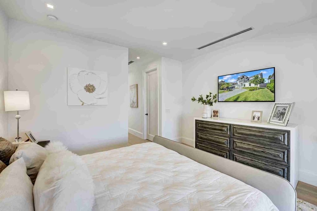 949 Banyan, Tropic Isle, Delray Beach — 4-bed, 6-bath custom waterfront home by Beachfront Builders (photo 42 of 54)
